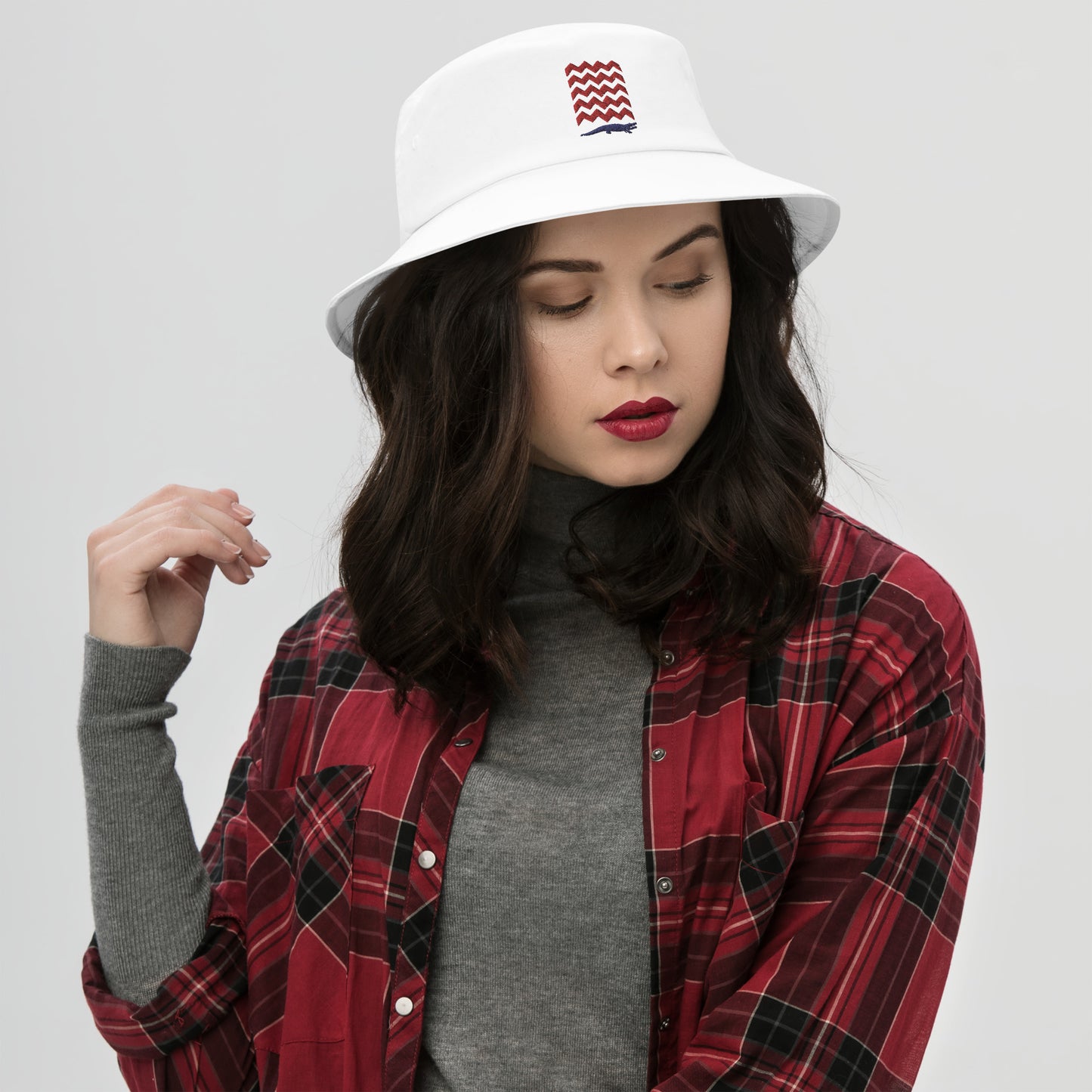 BE PATIENT Bucket Hat (White)