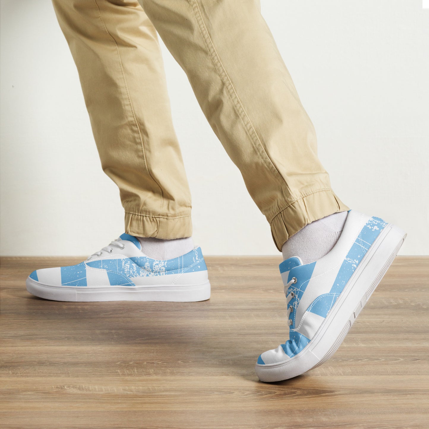 VICTORIOUS Men’s Lace-Up Canvas Shoes