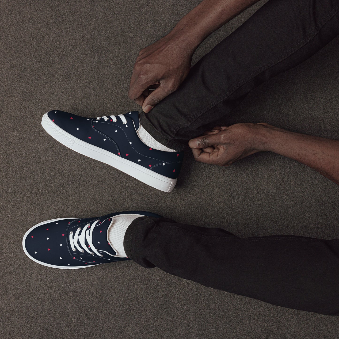 CELEBRATE GOOD TIMES Men’s Lace-Up Canvas Shoes