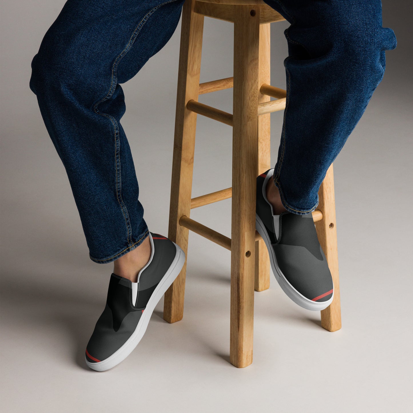 DREAM CHASER Men’s Slip-On Canvas Shoes