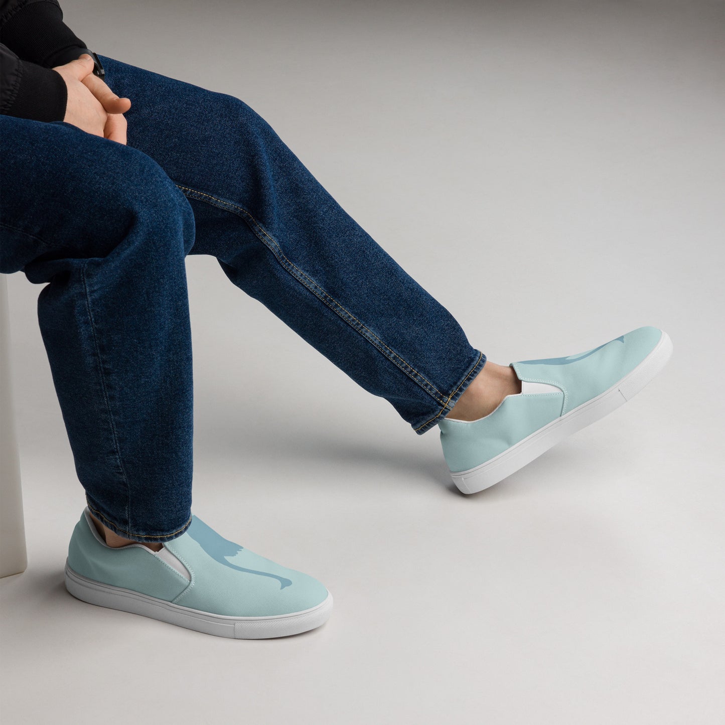 DANCER Men’s Slip-On Canvas Shoes