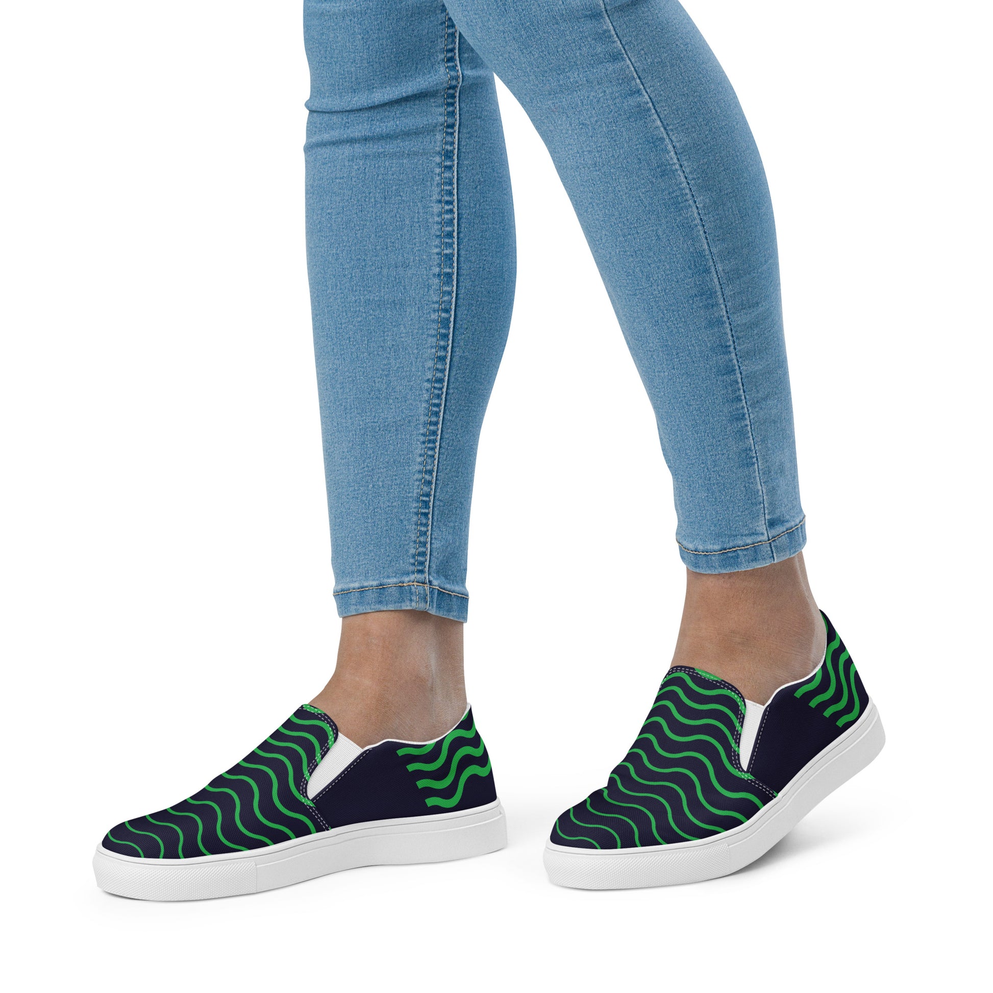 BE LIKE WATER Women’s Slip-On Canvas Shoes - SOULSKY
