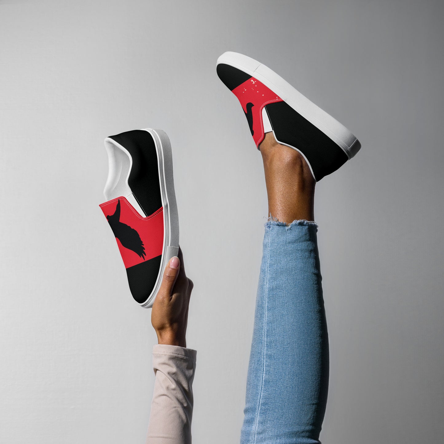 TAKE FLIGHT Women’s Slip-On Canvas Shoes